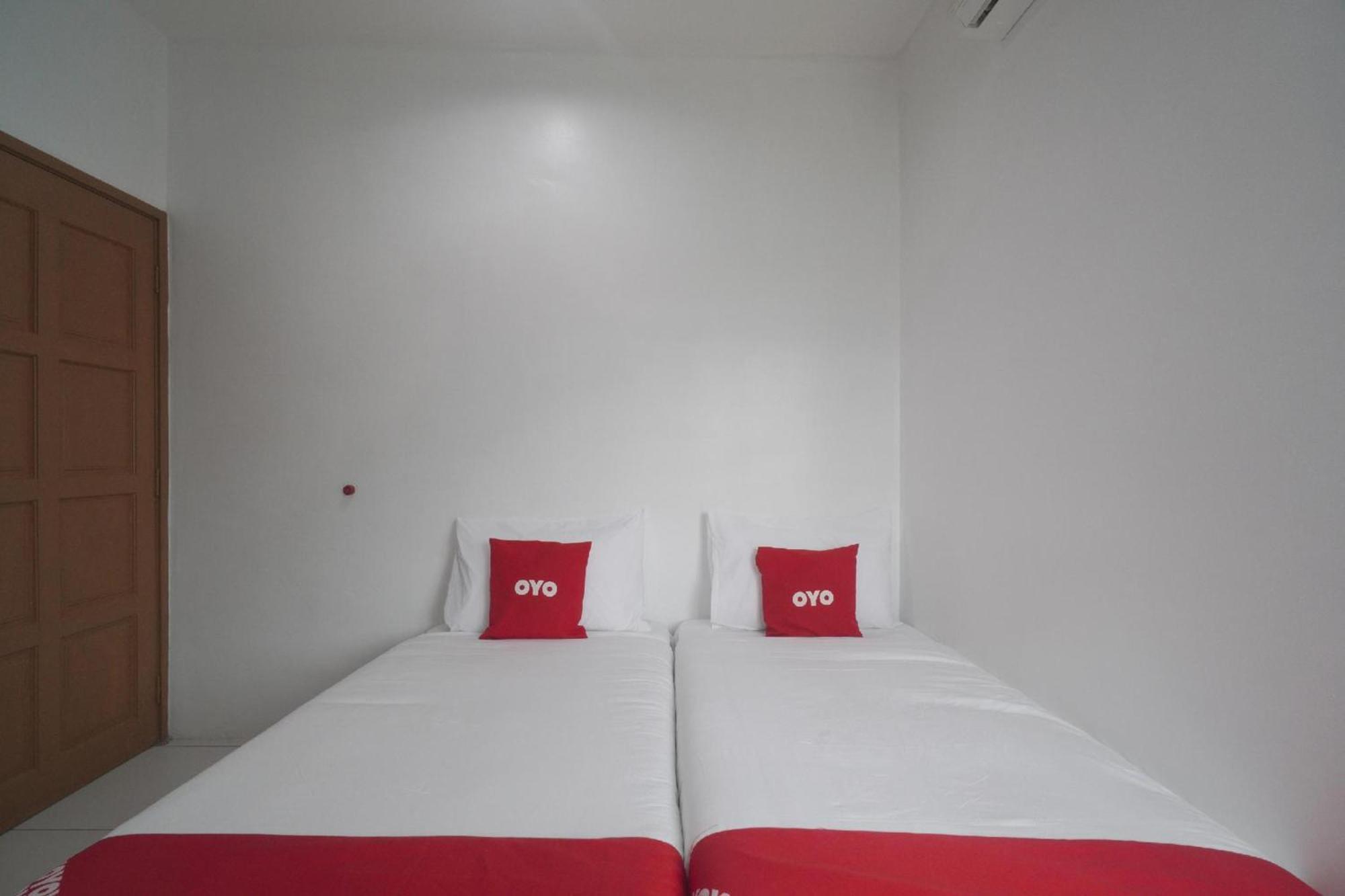 Oyo 91089 Motel Fasa 2B Seri Manjung Exterior photo